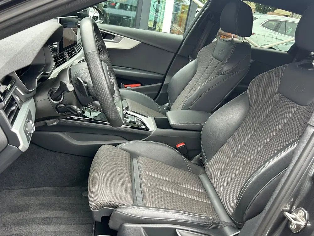 Audi A4 35 TFSI S edition Competition 1e EIG NL-Au uit 2022, foto 5