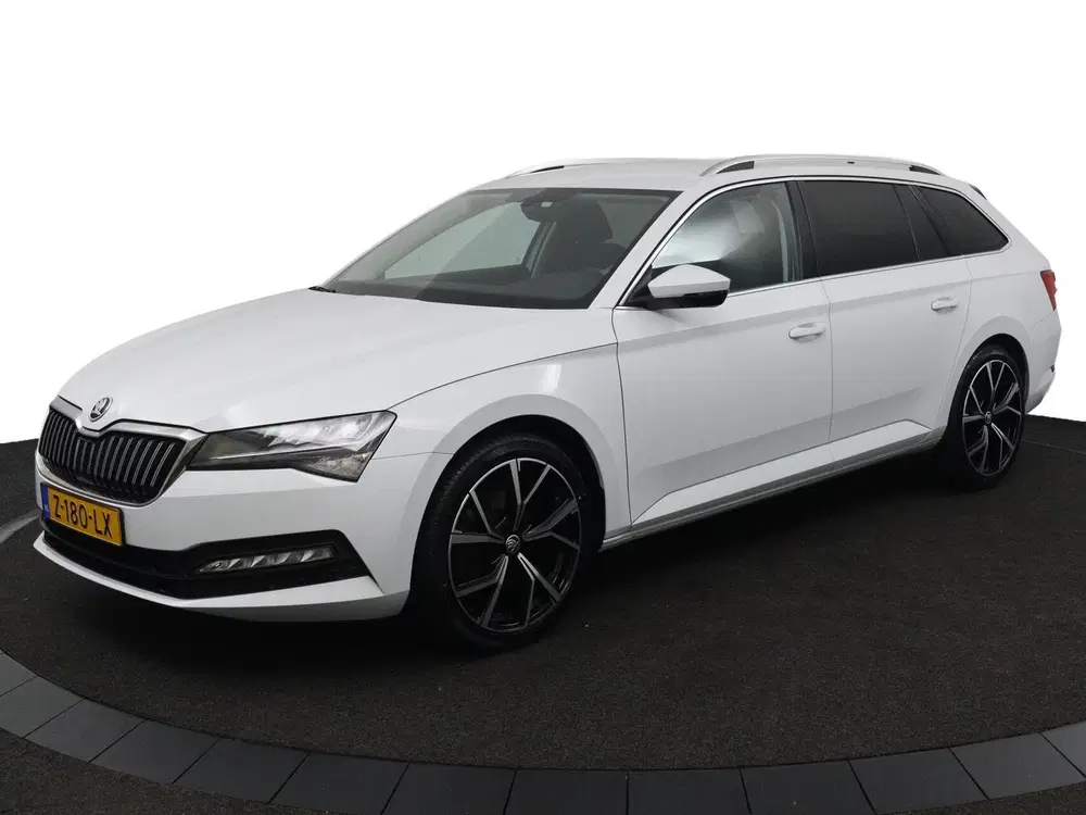 Skoda Superb 1.5 TSI Business Edition DSG uit 2024, foto 11