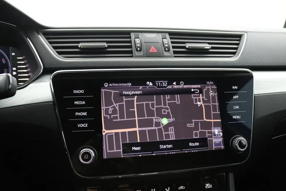 Skoda Superb 1.5 TSI Business Edition DSG uit 2024, foto 6