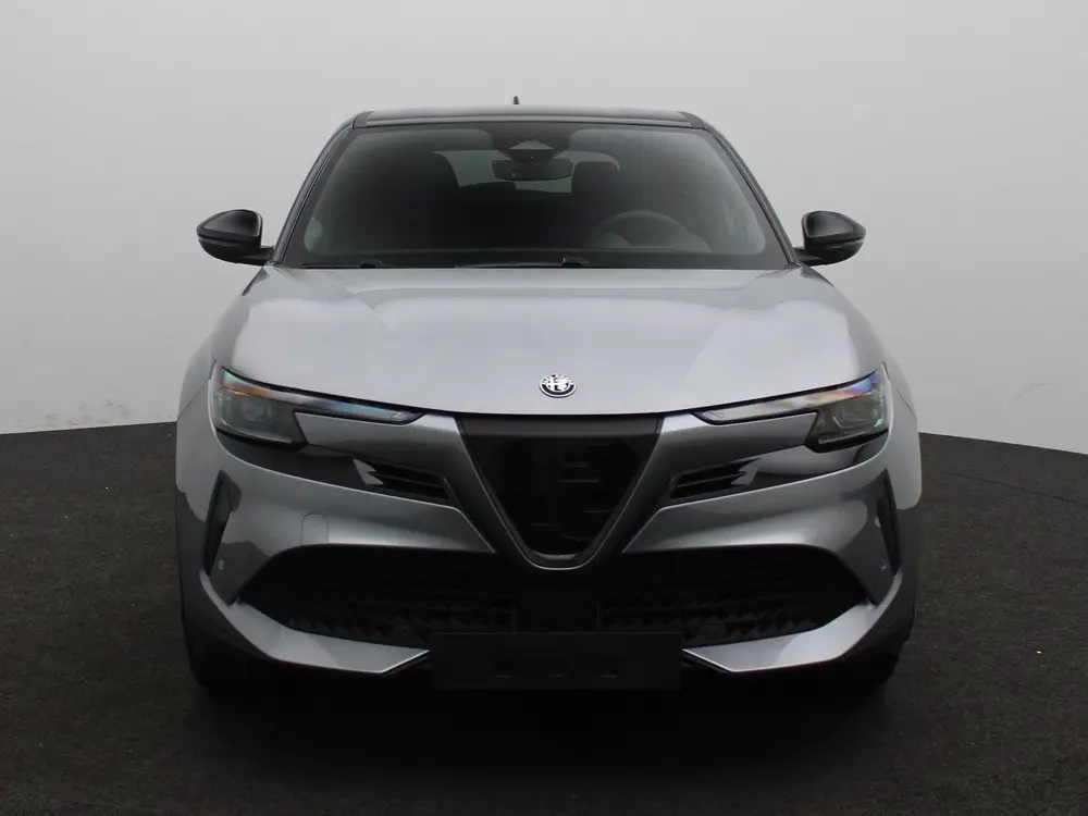 Alfa Romeo Junior Elettrica Speciale 54 kWh uit 2025, foto 3