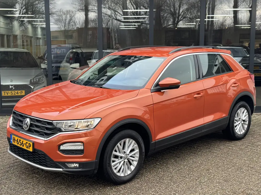 Volkswagen T-Roc 1.0 TSI Style *Navigatie*Stoelverwarming* uit 2019, foto 2