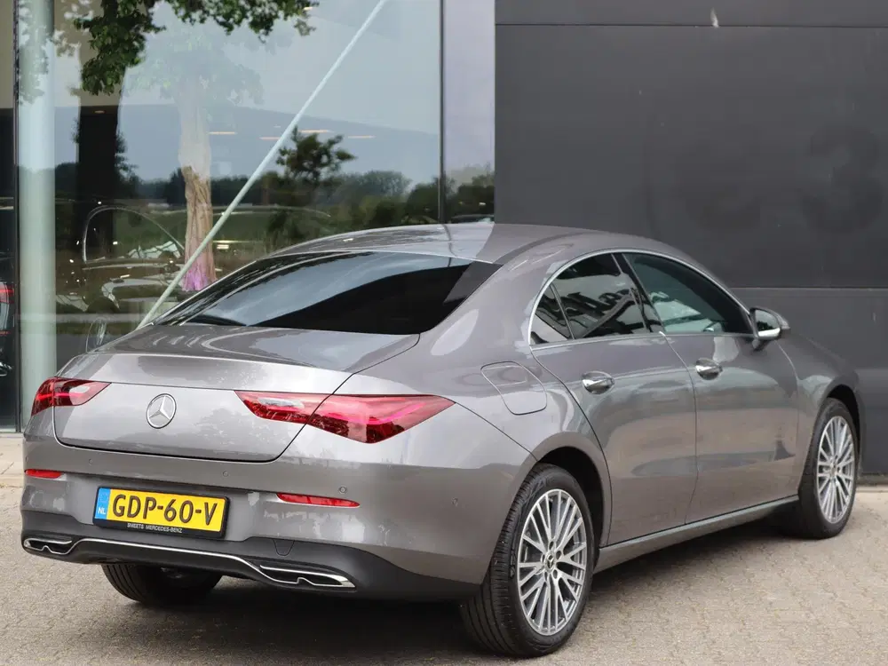 Mercedes-Benz CLA 250 e Star Edition Luxury Line l Ke uit 2024, foto 2