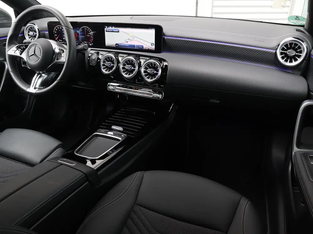 Mercedes-Benz CLA 250 e Star Edition Luxury Line l Ke uit 2024, foto 3