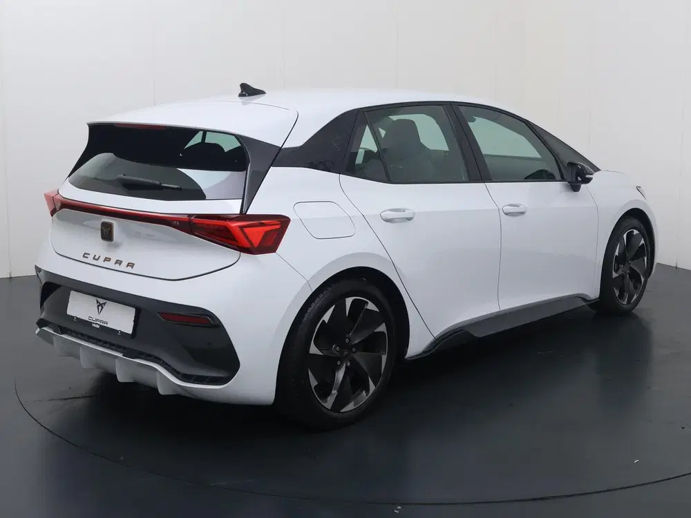 Cupra Born Adrenaline One 62 kWh uit 2023, foto 5