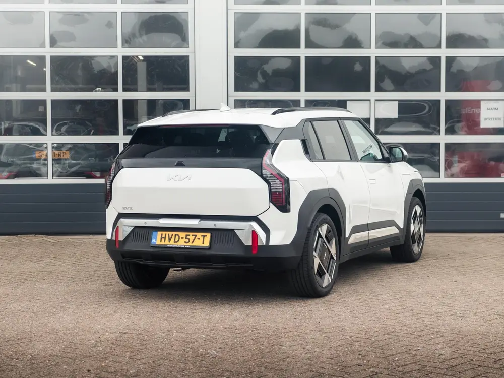 Kia EV3 Plus Advanced 81.4 kWh l DIRECT LEVERBAAR uit 2025, foto 5