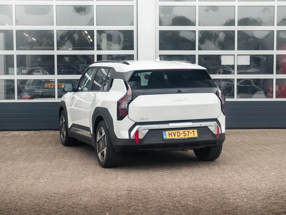 Kia EV3 Plus Advanced 81.4 kWh l DIRECT LEVERBAAR uit 2025, foto 6
