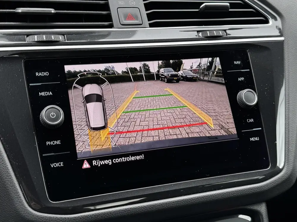 Volkswagen Tiguan 1.5TSI R-Line|Black-style|Matrix|ACC|CAM uit 2021, foto 20
