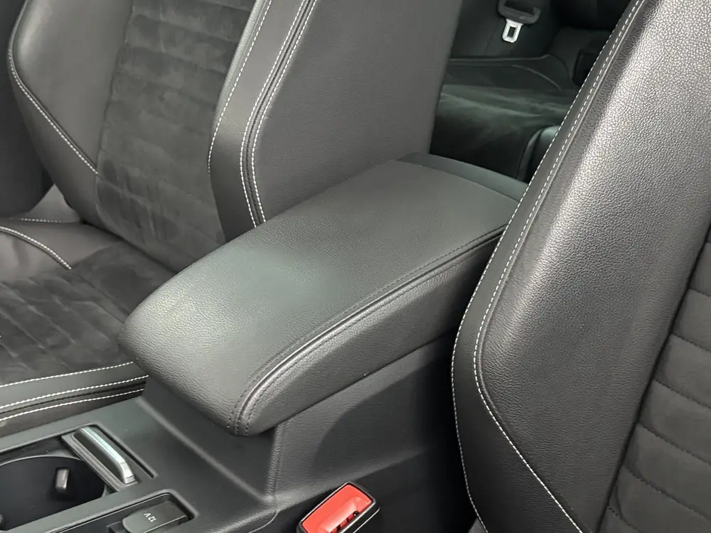 Volkswagen Passat Variant 1.5 TSI 150pk DSG R-Line Business uit 2021, foto 9