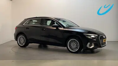 Audi A3 30 TFSI Advanced Edition Stoelverwarming N uit 2023