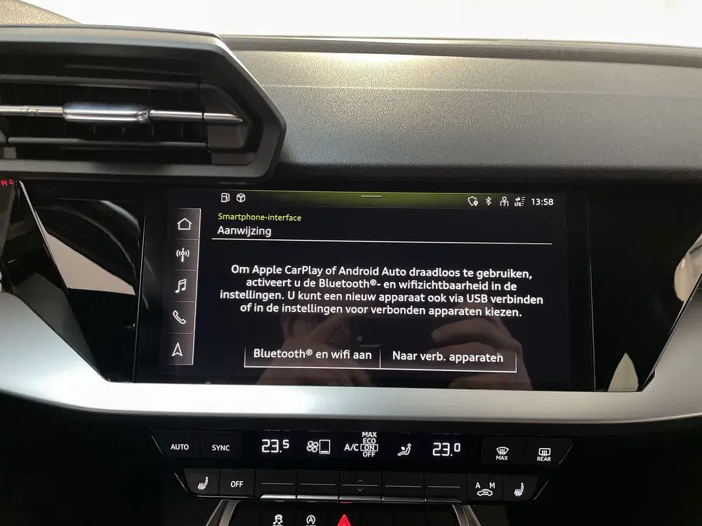 Audi A3 30 TFSI Advanced Edition Stoelverwarming N uit 2023, foto 19
