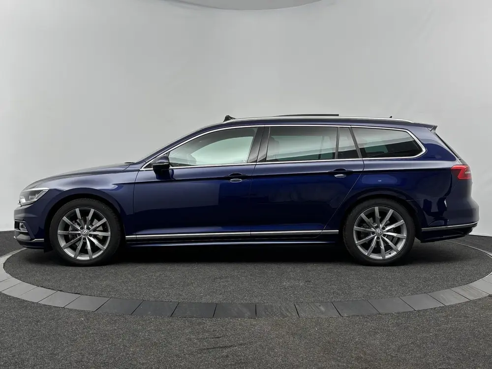 Volkswagen Passat Variant 1.5 TSI 150pk DSG R-Line Business uit 2019, foto 19