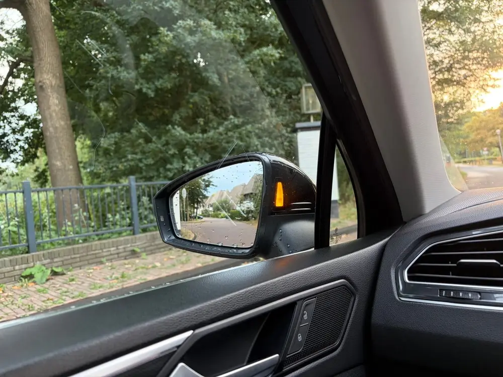 Volkswagen Tiguan 1.5 TSI 150pk DSG 2020 Zwart uit 2020, foto 15