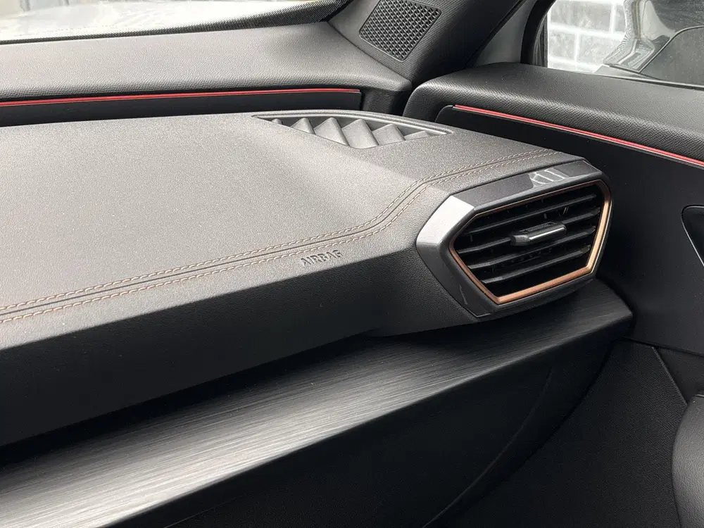 Cupra Formentor 1.4 e-Hybrid Business uit 2023, foto 20