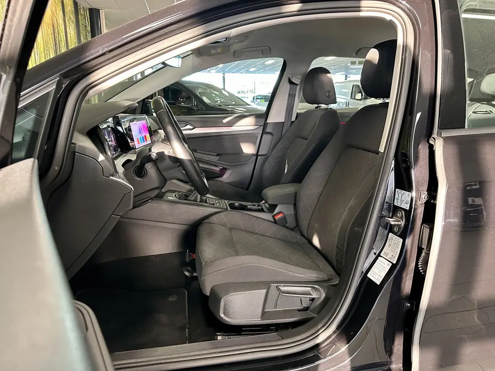 Volkswagen Golf 1.0 TSI Life | Adaptive Cruise Control | Par uit 2022, foto 8