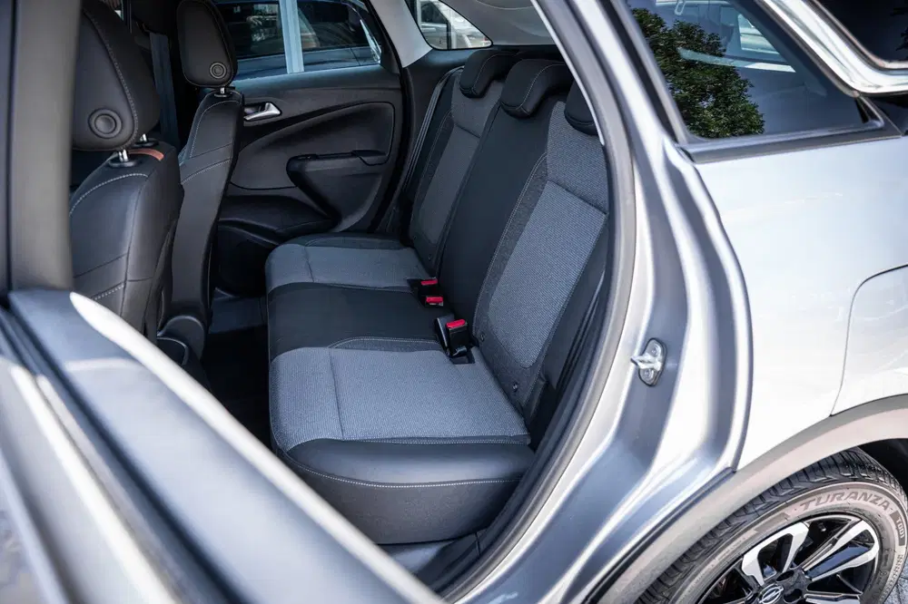 Opel Crossland 1.2 Turbo Elegance uit 2021, foto 10