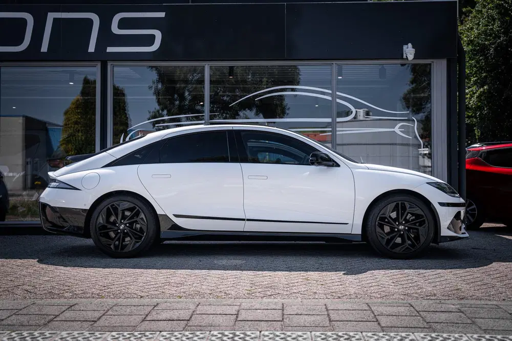 Hyundai IONIQ First Edition AWD 77.4 kWh uit 2023, foto 10
