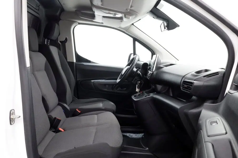 Citroën Berlingo 1.2 PureTech 110pk Benzine Automaat Airco uit 2021, foto 3