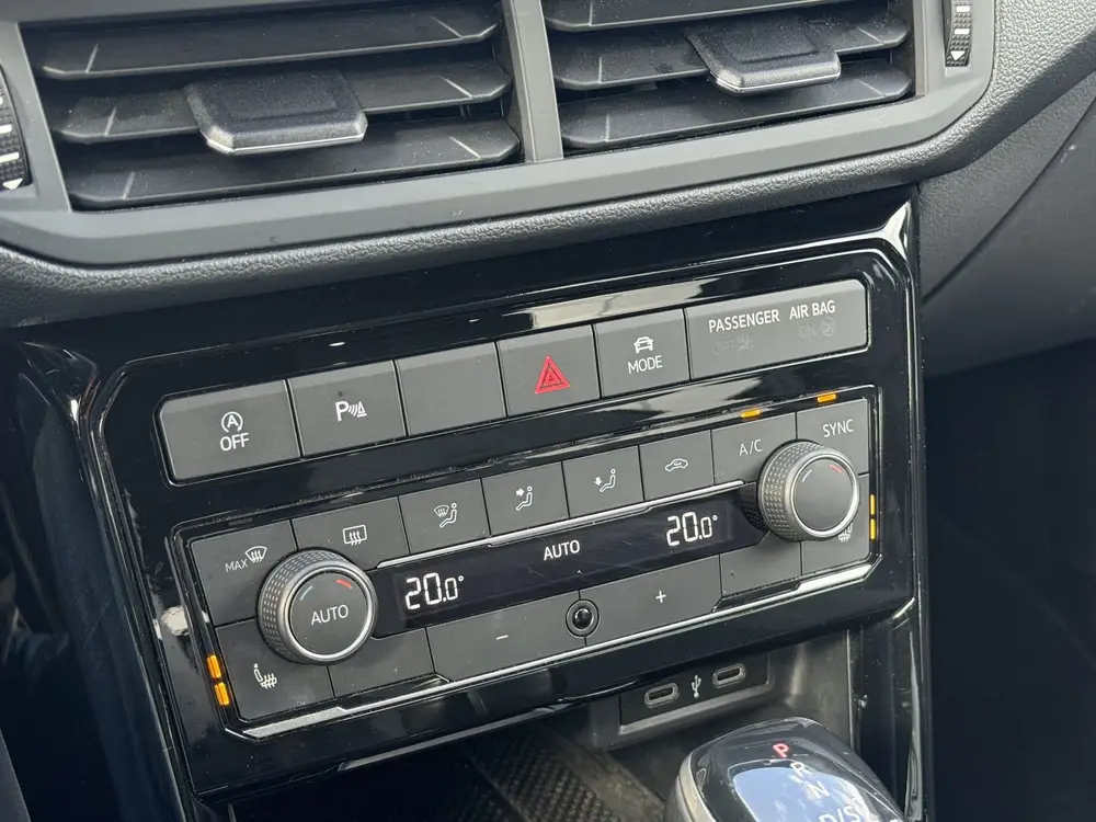 Volkswagen T-Cross 1.0 TSI R-Line | Clima | Cam | Digital Co uit 2021, foto 17