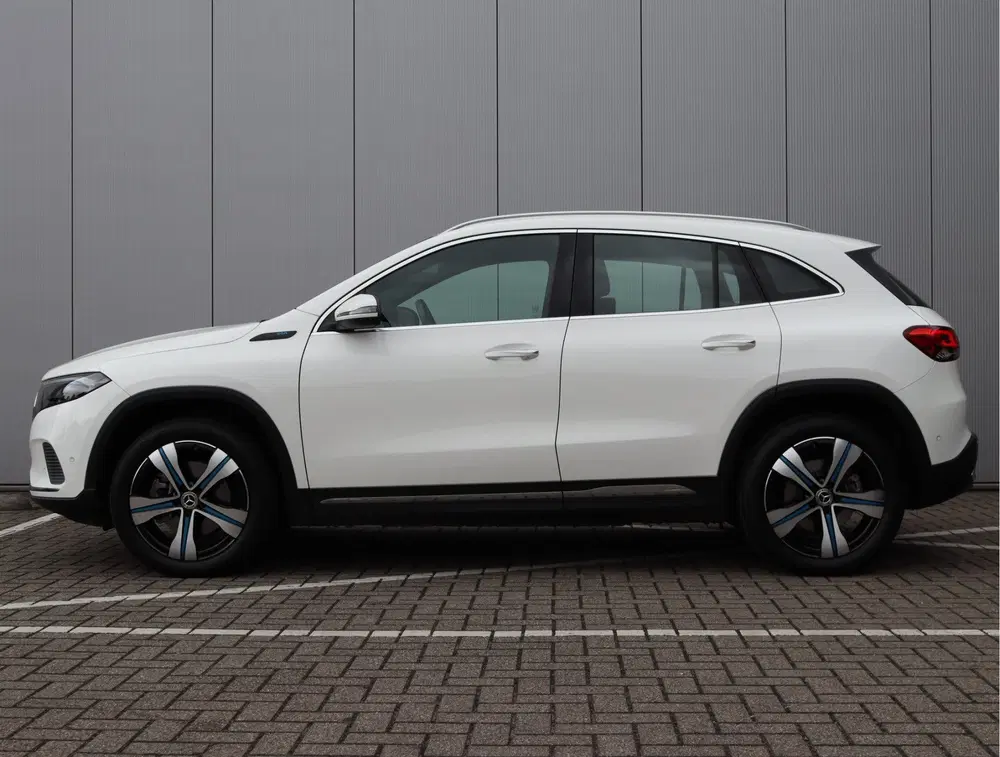Mercedes-Benz EQA 250 67 kWh uit 2021, foto 19