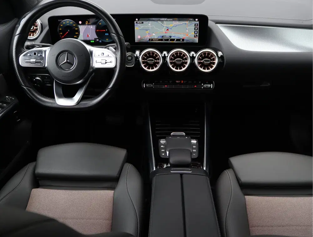 Mercedes-Benz EQA 250 67 kWh uit 2021, foto 4