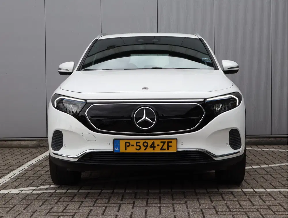 Mercedes-Benz EQA 250 67 kWh uit 2021, foto 7