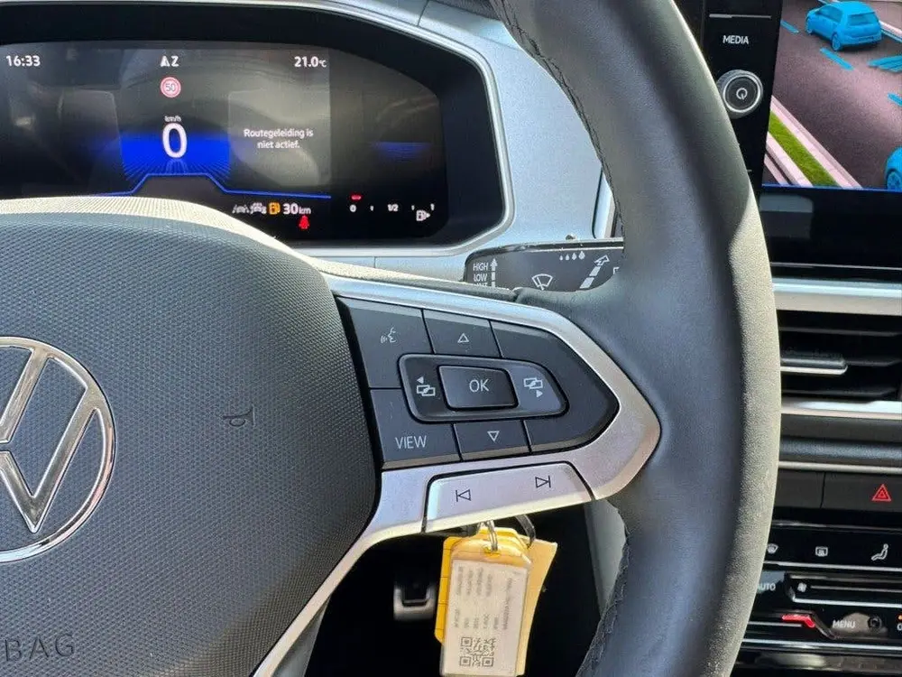 Volkswagen T-Roc TSI 115PK LIFE GOAL EDITION NAVI/CARPLAY/PD uit 2025, foto 16