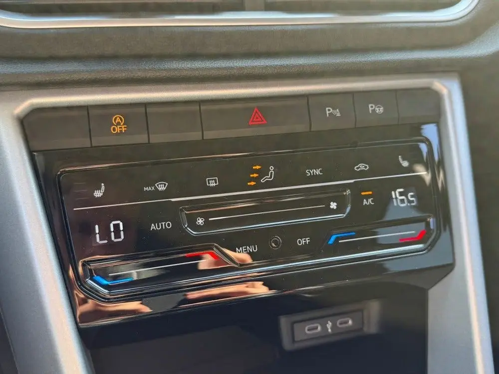 Volkswagen T-Roc TSI 115PK LIFE GOAL EDITION NAVI/CARPLAY/PD uit 2025, foto 19