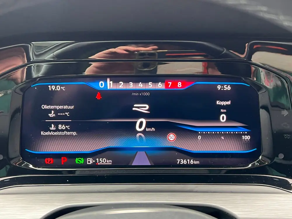 Volkswagen Golf 8 1.5 eTSI R-Line 7-DSG LED CARPLAYY uit 2022, foto 11