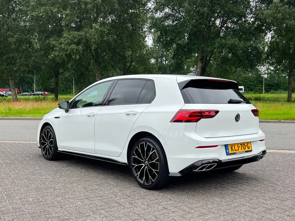 Volkswagen Golf 8 1.5 eTSI R-Line 7-DSG LED CARPLAYY uit 2022, foto 5