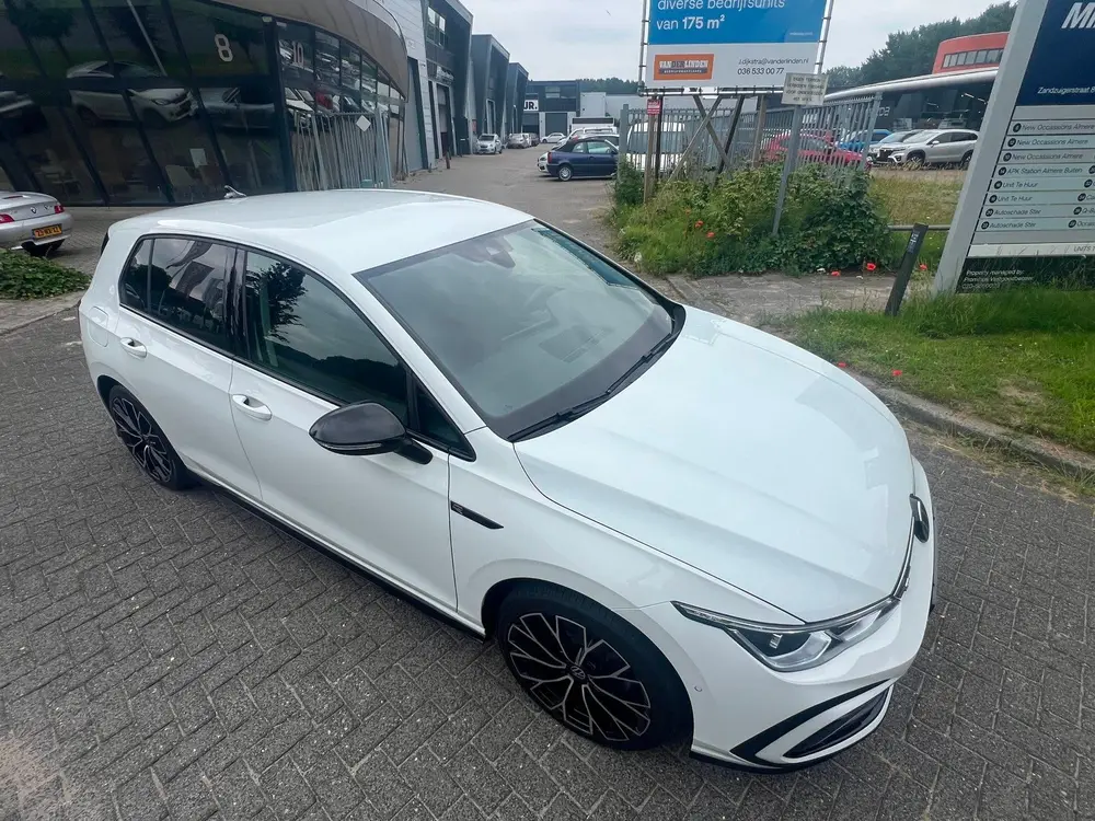 Volkswagen Golf 8 1.5 eTSI R-Line 7-DSG LED CARPLAYY uit 2022, foto 7