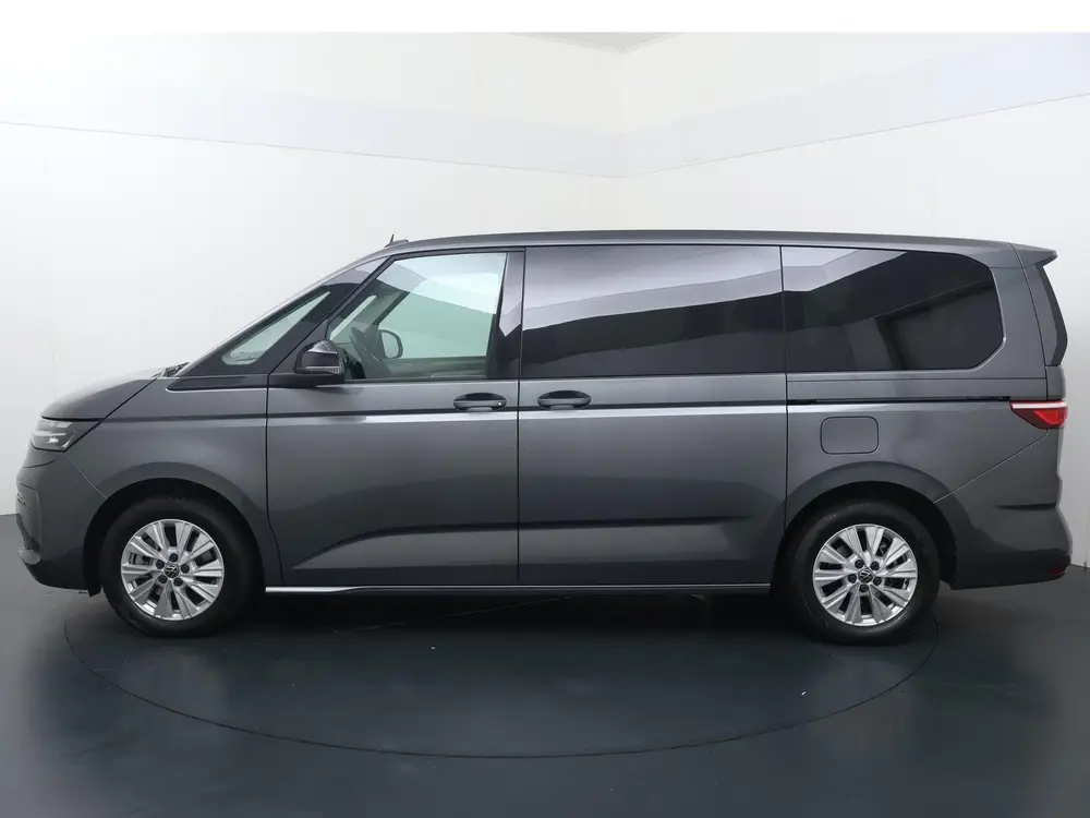 Volkswagen Multivan 1.5 eHybrid L2 Economy Business 4Motion uit 2025, foto 2