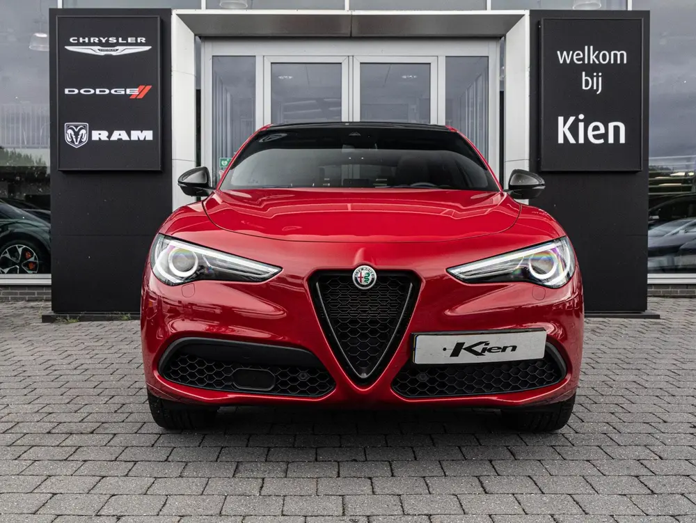 Alfa Romeo Stelvio 2.0 T AWD Estrema uit 2022, foto 19