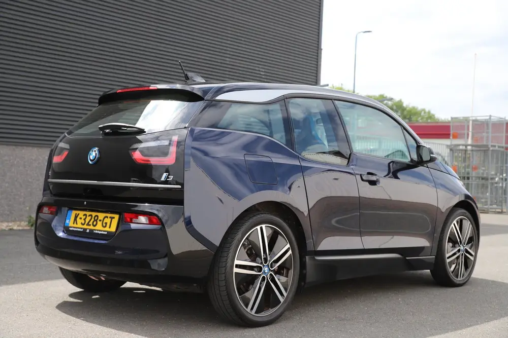 BMW i3 Executive 120Ah 42 kWh uit 2020, foto 5