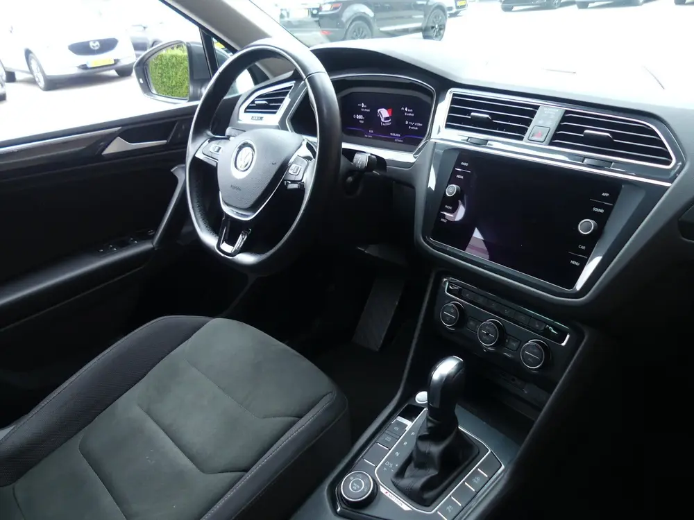 Volkswagen Tiguan 2.0 TSI 4Motion R-Line / Trekhaak / 20 Inc uit 2020, foto 2