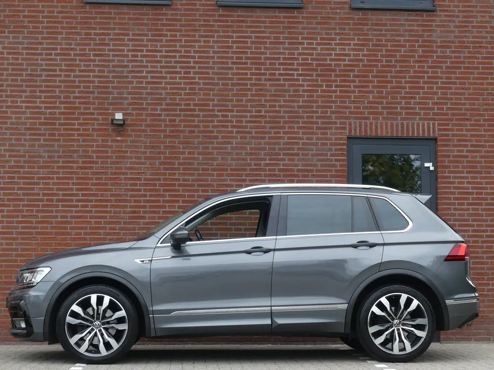 Volkswagen Tiguan 2.0 TSI 4Motion R-Line / Trekhaak / 20 Inc uit 2020, foto 3