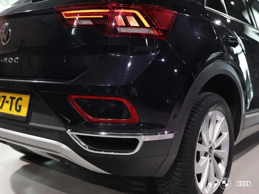 Volkswagen T-Roc 1.5 TSI BUSINESS / MASSAGE / ACC / CAMERA / uit 2023, foto 19