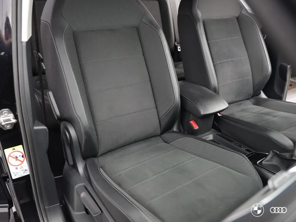 Volkswagen T-Roc 1.5 TSI BUSINESS / MASSAGE / ACC / CAMERA / uit 2023, foto 20