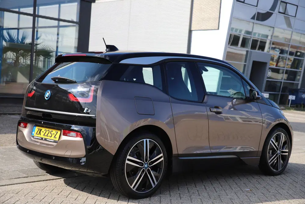 BMW i3 Executive 120Ah 42 kWh uit 2019, foto 4