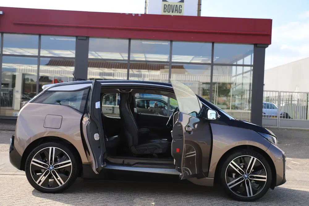BMW i3 Executive 120Ah 42 kWh uit 2019, foto 9