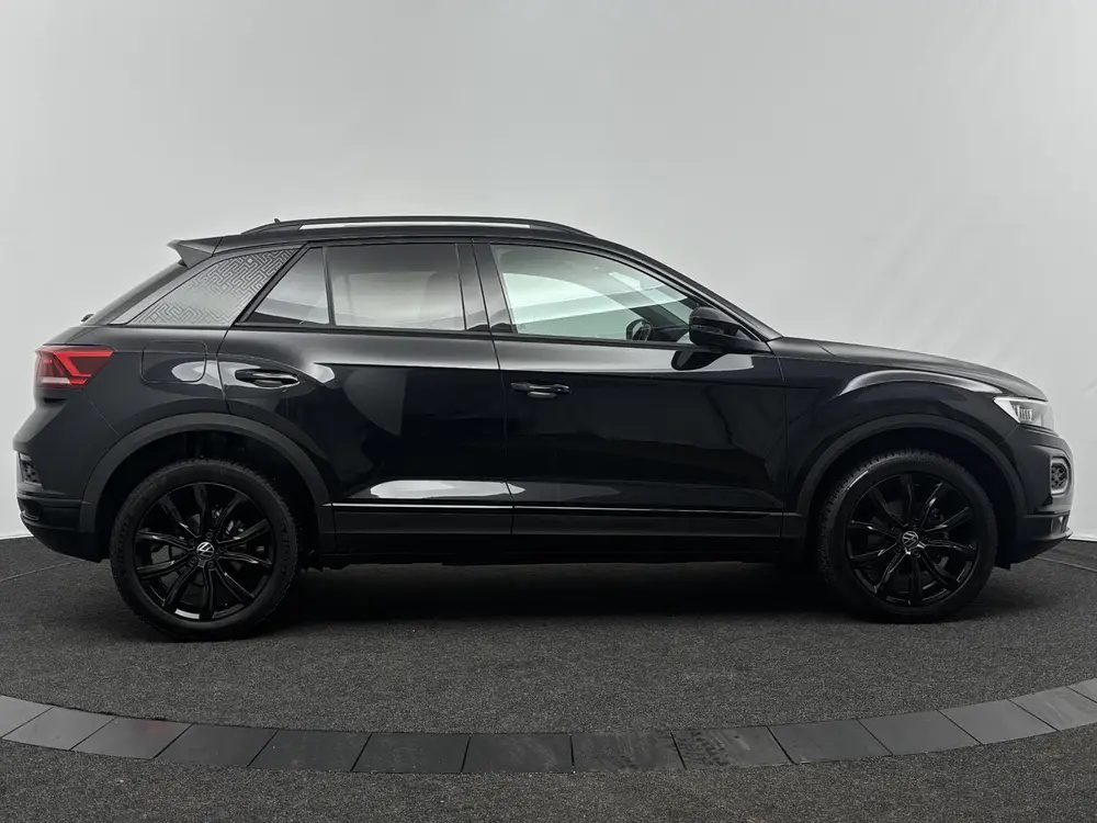 Volkswagen T-Roc 1.5 TSI 150pk Sport | Black Style | Panoram uit 2021, foto 16