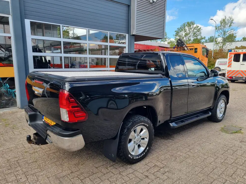Toyota Hilux Extra Cab 4x4 2.4 D4D 150pk Euro 6 (bj 202 uit 2021, foto 2