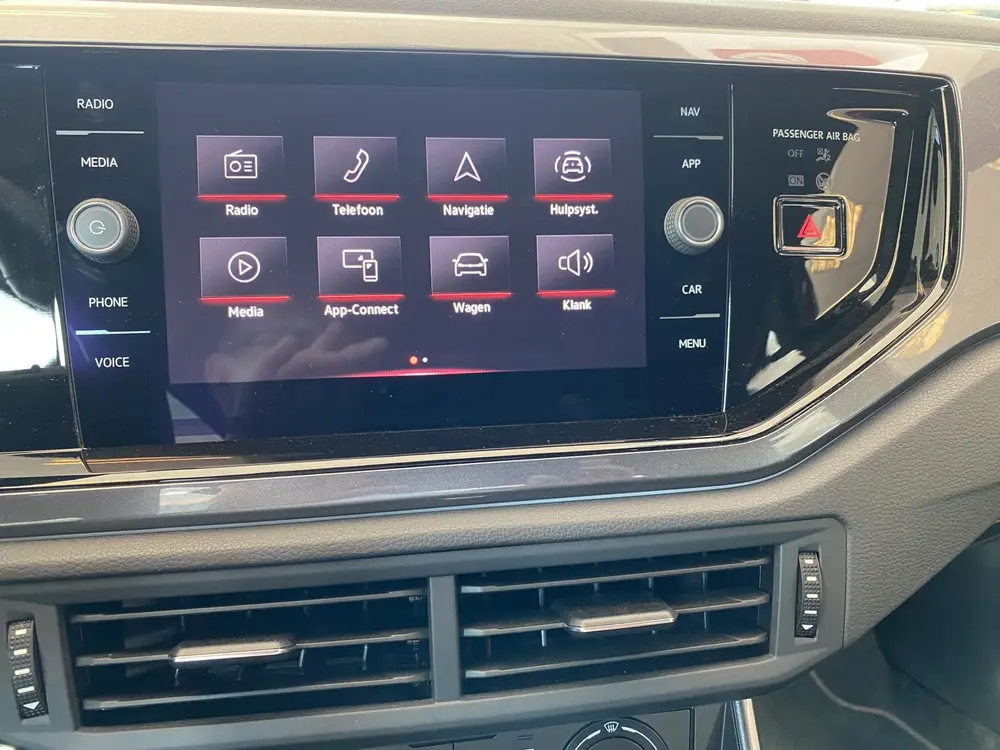 Volkswagen Polo 2.0 TSI GTIAutomaat, Navigatie/Apple Carplay uit 2022, foto 16