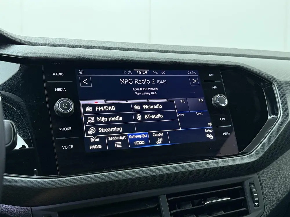 Volkswagen T-Cross 1.0 TSI R-Line | 110 PK | Automaat | Acht uit 2023, foto 14