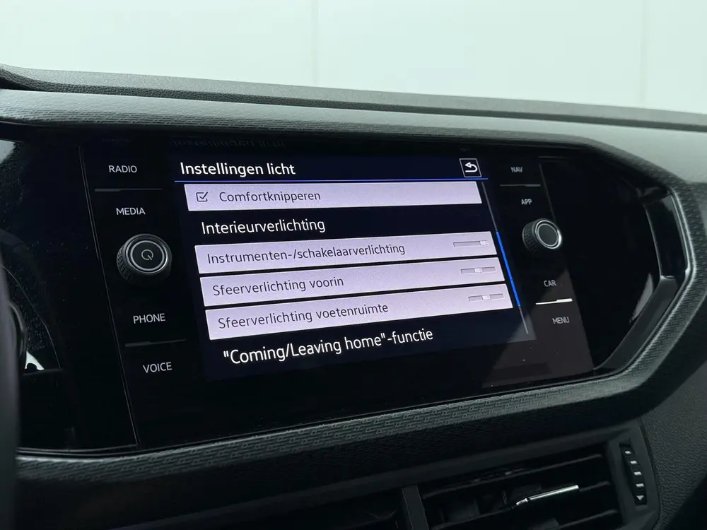 Volkswagen T-Cross 1.0 TSI R-Line | 110 PK | Automaat | Acht uit 2023, foto 18