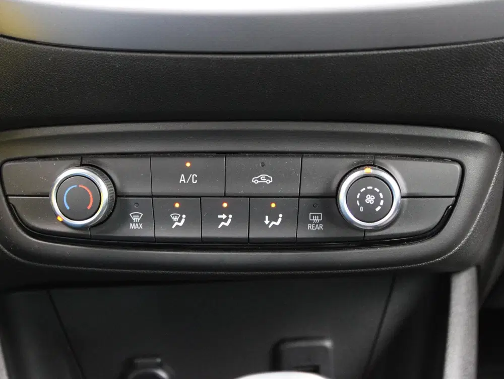 Opel Crossland 1.2 Turbo Edition uit 2022, foto 13