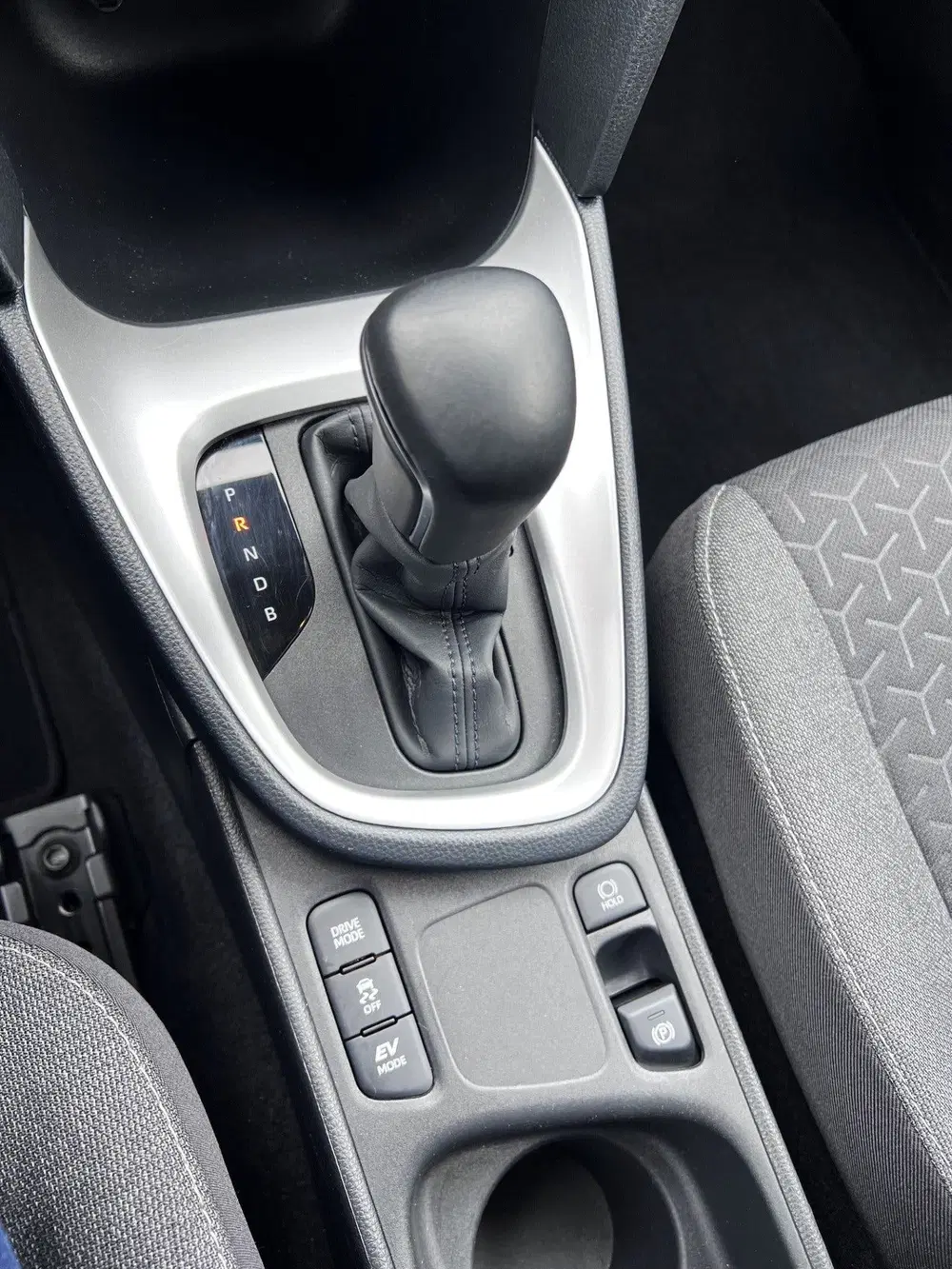 Toyota Yaris Cross 1.5 Hybrid Dynamic uit 2023, foto 12