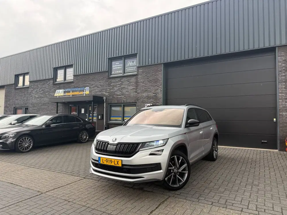 Skoda Kodiaq 1.5 TSI Sportline Business uit 2021, foto 2