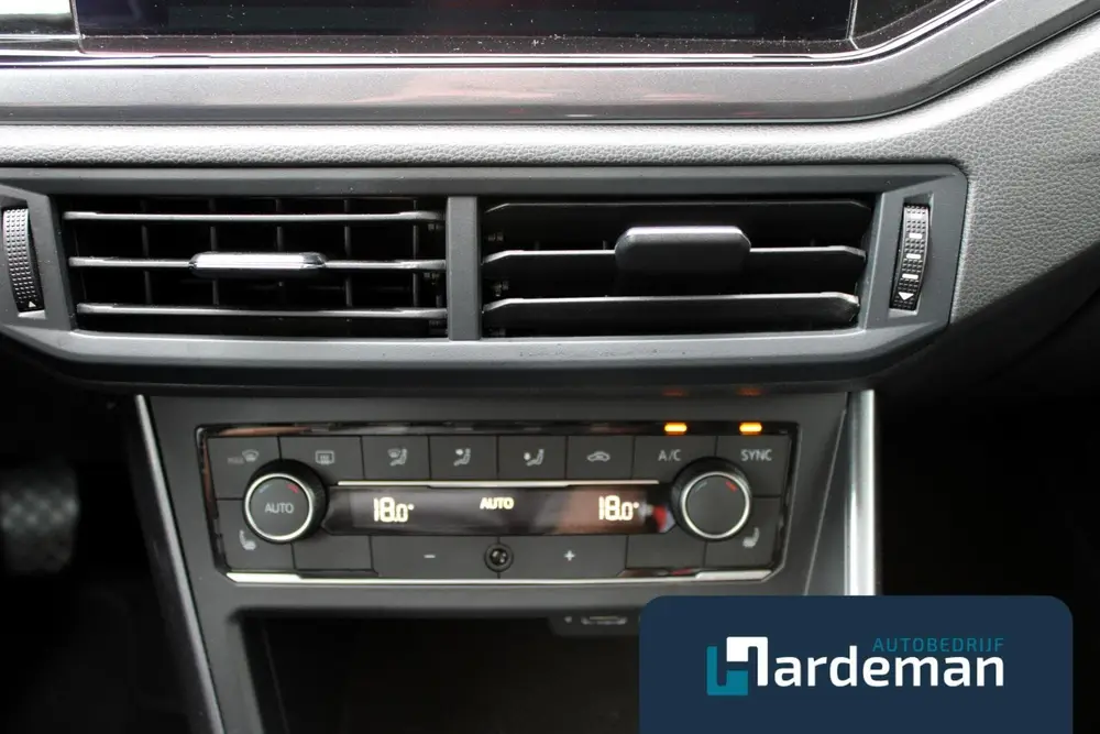 Volkswagen Polo 1.0 TSI Highline Carplay Virtual cockpit uit 2019, foto 13