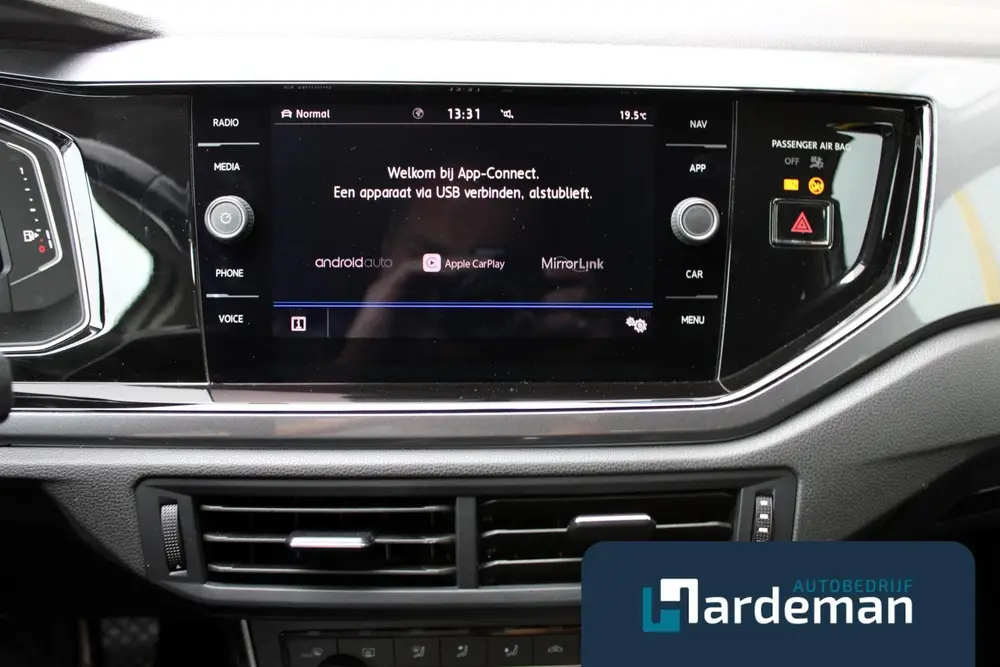 Volkswagen Polo 1.0 TSI Highline Carplay Virtual cockpit uit 2019, foto 18