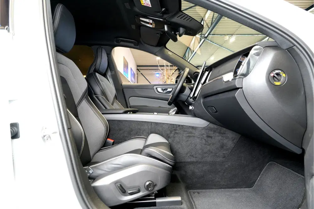 Volvo XC60 Volvo XC60 2.0 T6 AWD 293kW uit 2025, foto 4